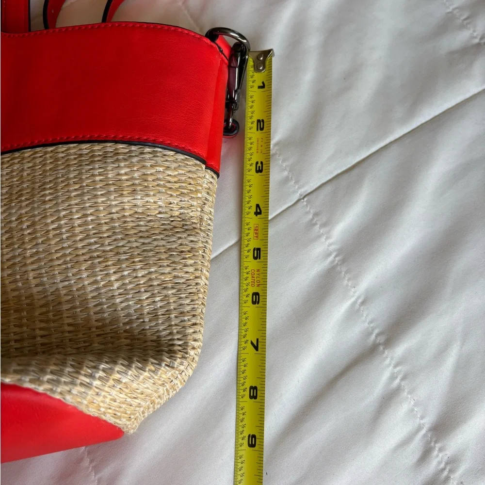 Simply Vera Wang Stylish Red and Tan Women's Bag - Picture 14 of 16